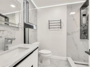 5 Alley Pond Court, Dix Hills NY 11746