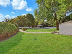 5 Alley Pond Court, Dix Hills NY 11746