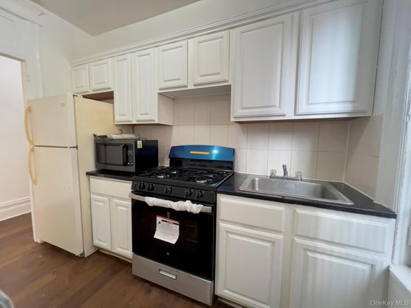 42-14 Union 3D, Flushing NY 11355