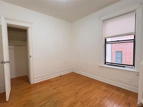 42-14 Union 3D, Flushing NY 11355