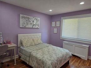 18-21 215th Street TH 24, Bayside NY 11360