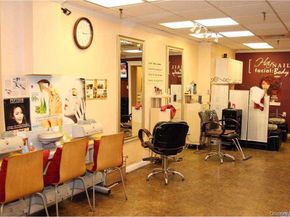 18-21 215th Street TH 24, Bayside NY 11360