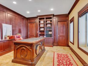 90 GREEN LEAF Hill, Great Neck NY 11023