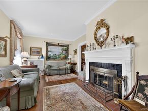 39 Lindbergh Street, Locust Valley NY 11560