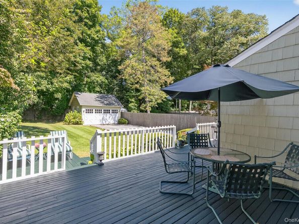 39 Lindbergh Street, Locust Valley NY 11560