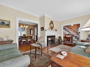 39 Lindbergh Street, Locust Valley NY 11560