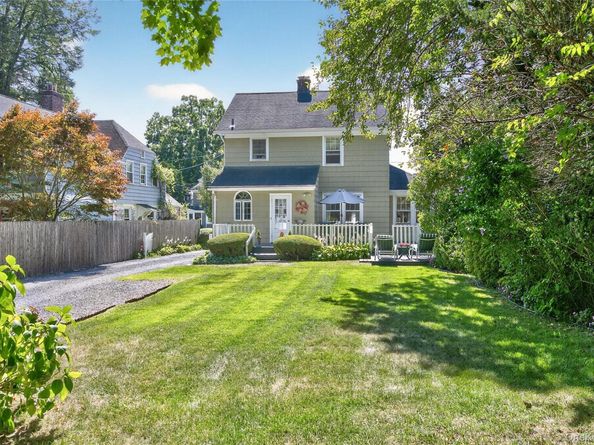 39 Lindbergh Street, Locust Valley NY 11560