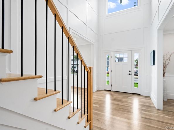 255 N Chestnut Street, Massapequa NY 11758