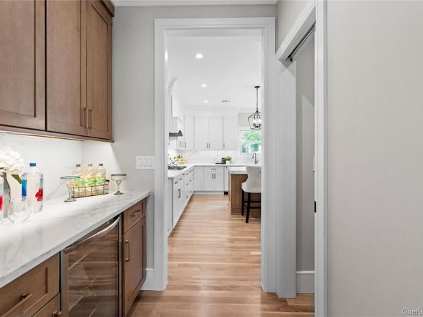 255 N Chestnut Street, Massapequa NY 11758