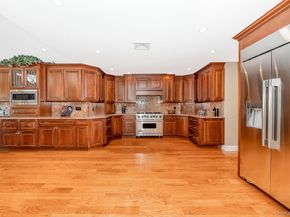 43 Duck Lane, West Islip NY 11795