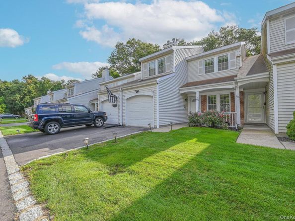 232 Ivy Meadow Court, Middle Island NY 11953