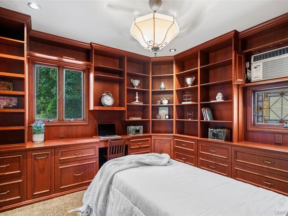 610 Park Avenue, West Hempstead NY 11552