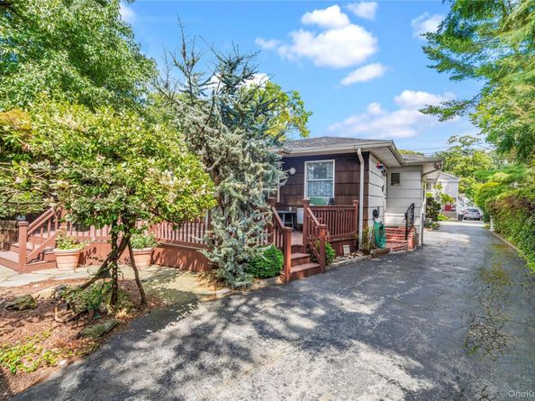 610 Park Avenue, West Hempstead NY 11552