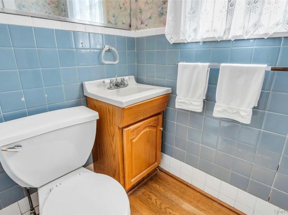 130 Cambridge Avenue, Stewart Manor NY 11530
