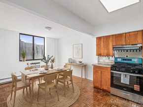 14477 Roosevelt Avenue 3D, Flushing NY 11354