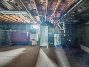 34 Pinelawn Avenue, Shirley NY 11967