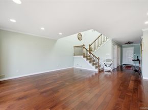 282 Helm Lane, Bay Shore NY 11706