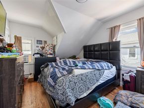 236 Maple Place, Mineola NY 11501