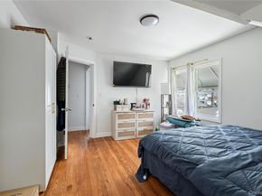 236 Maple Place, Mineola NY 11501