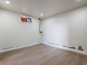 236 Maple Place, Mineola NY 11501