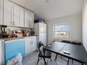 236 Maple Place, Mineola NY 11501