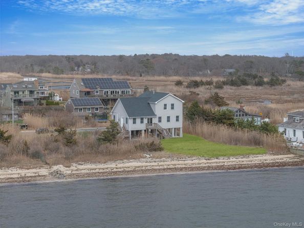 22 Rod Street, East Patchogue NY 11772