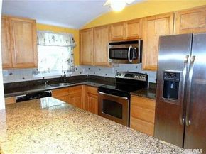 91 Putnam Avenue, West Babylon NY 11704