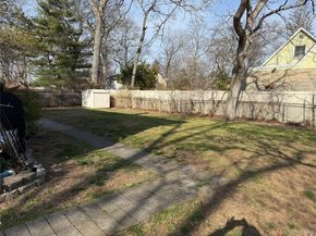 91 Putnam Avenue, West Babylon NY 11704