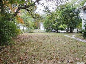 91 Putnam Avenue, West Babylon NY 11704
