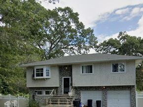 91 Putnam Avenue, West Babylon NY 11704