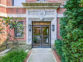 11 Alden Road 4J, Larchmont NY 10538