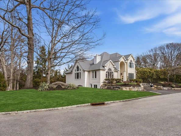 1 Kistela Court, Northport NY 11768