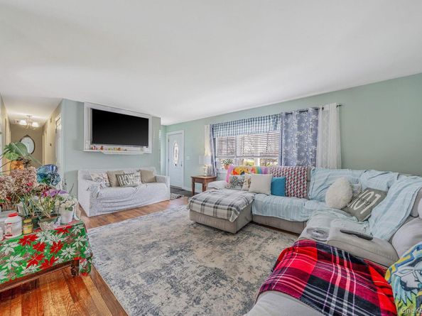 36595 County Road 48, Peconic NY 11958