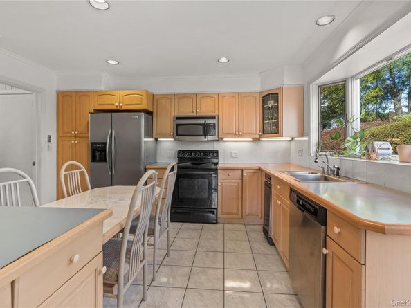 18 Devon Road, Bronxville NY 10708