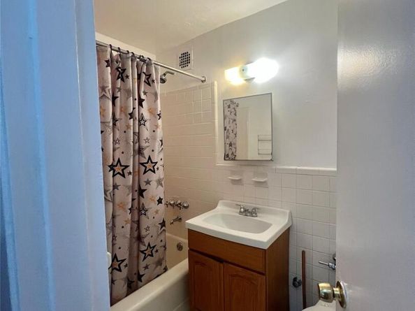 94-30 59 Avenue 4H, Elmhurst NY 11373