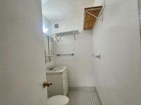 94-30 59 Avenue 4H, Elmhurst NY 11373