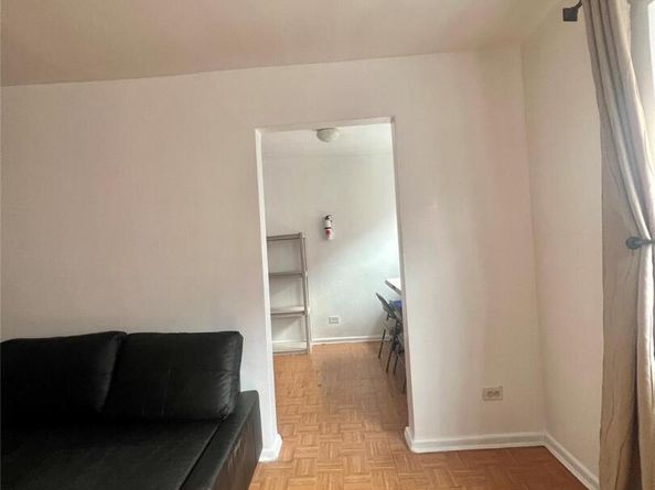 94-30 59 Avenue 4H, Elmhurst NY 11373