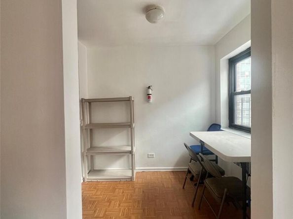 94-30 59 Avenue 4H, Elmhurst NY 11373