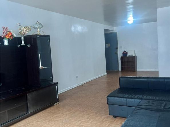 94-30 59 Avenue 4H, Elmhurst NY 11373