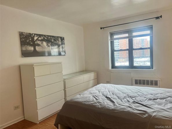 94-30 59 Avenue 4H, Elmhurst NY 11373