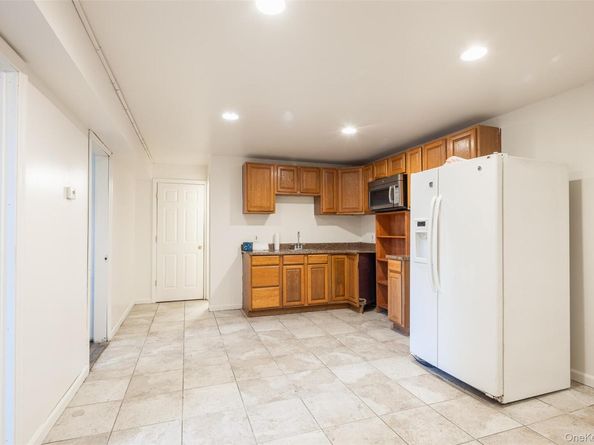 182 Whittier Drive, Mastic Beach NY 11951