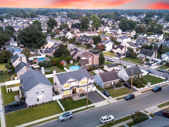 1427 Bellmore Road, North Bellmore NY 11710