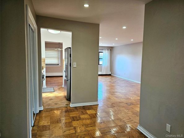 2261 Palmer Avenue 3C, New Rochelle NY 10801