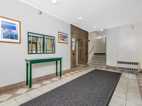 88-30 182 Street 4D, Hollis NY 11423