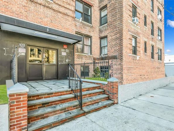 88-30 182 Street 4D, Hollis NY 11423