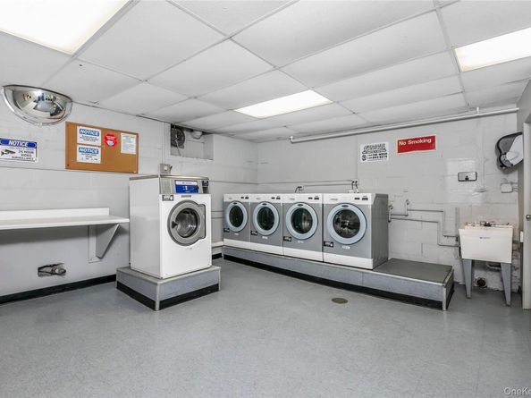 88-30 182 Street 4D, Hollis NY 11423