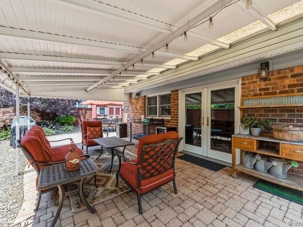 4060 Clark Street, Seaford NY 11783