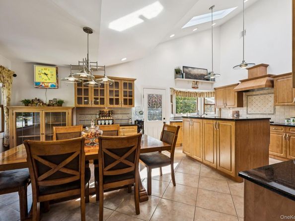 4060 Clark Street, Seaford NY 11783