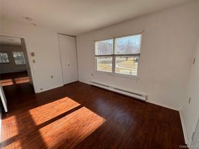 169 Ventry Court A, Ridge NY 11961