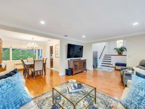 24 Glenwood Road, Plainview NY 11803